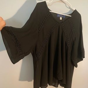 Francesca short sleeve black blouse L NWT